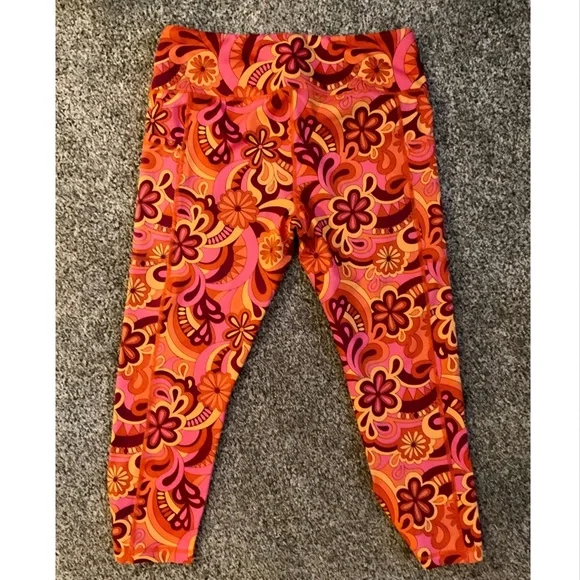 CVG CAPRI LEGGINGS. LARGE. - Picture 2 of 4